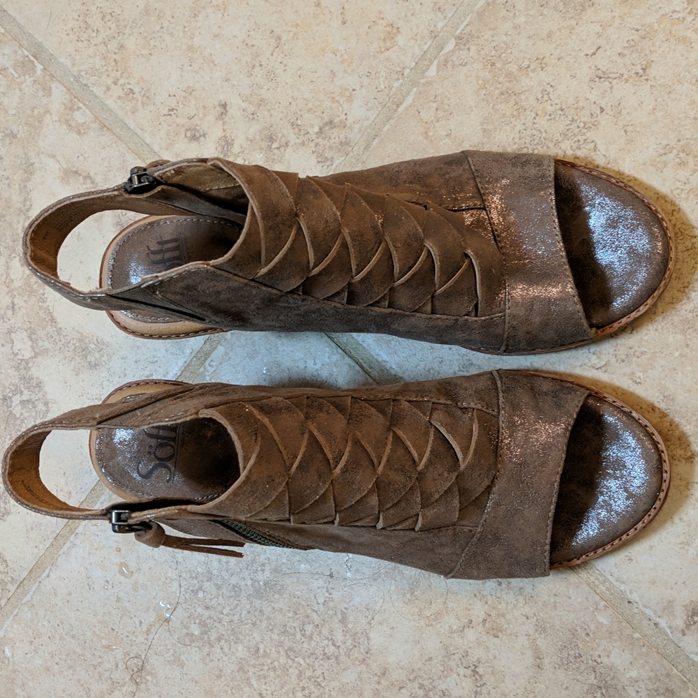Sofft Brand McKenna heeled sandals size 8